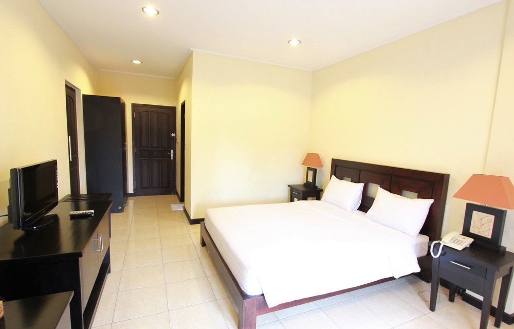 Hotel Intansari Denpasar Exteriör bild