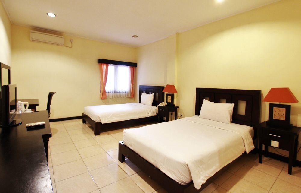 Hotel Intansari Denpasar Exteriör bild