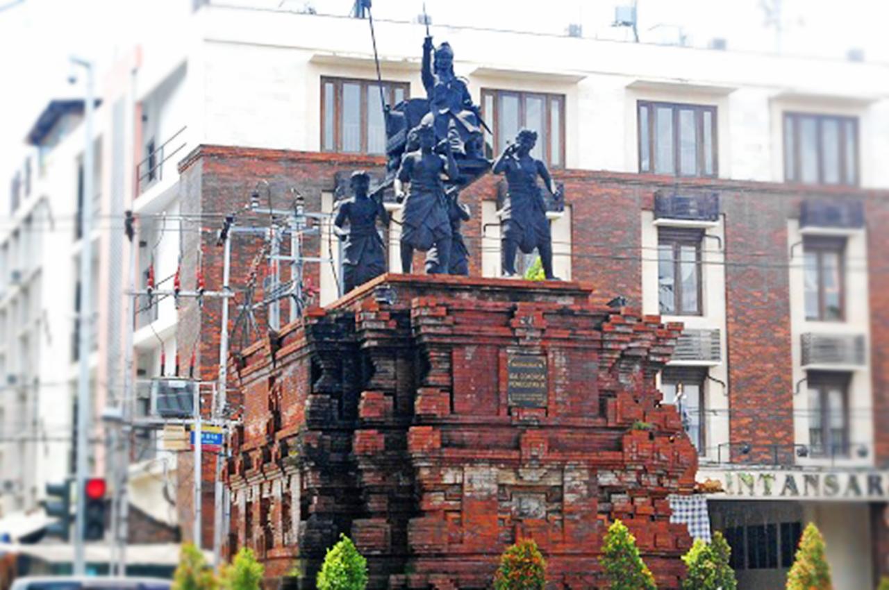 Hotel Intansari Denpasar Exteriör bild