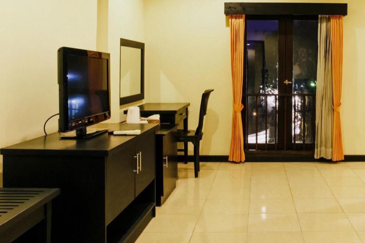 Hotel Intansari Denpasar Exteriör bild