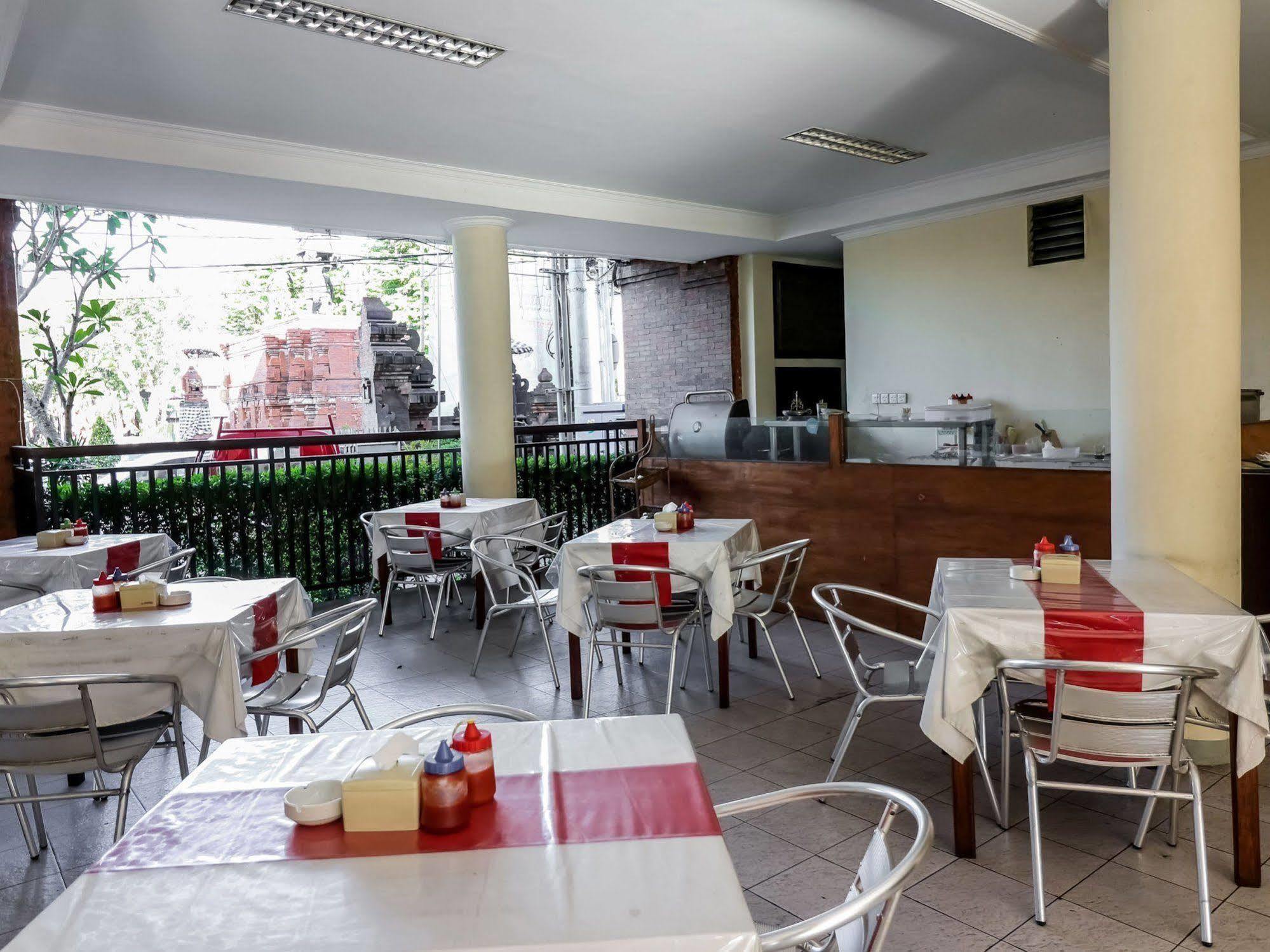Hotel Intansari Denpasar Exteriör bild
